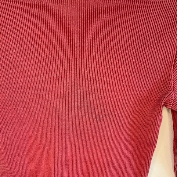 Gap Women’s Pink Ribbed Long Sleeve Top Size Medium - Picture 3 of 7